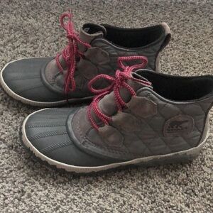 Sorel Out 'N About Plus Rain Boots Grey Lace Up Casual Outdoor Women’s Size 6.5